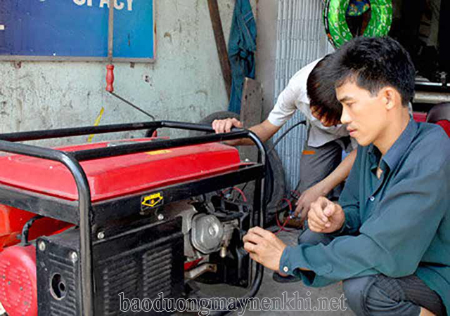 Sửa chữa động cơ diesel tại trung tâm sửa chữa