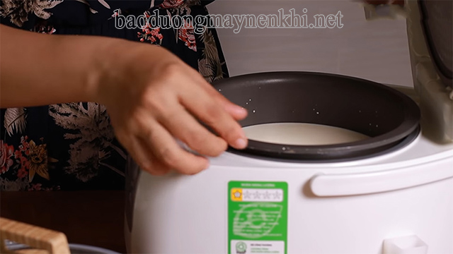 ủ sữa chua